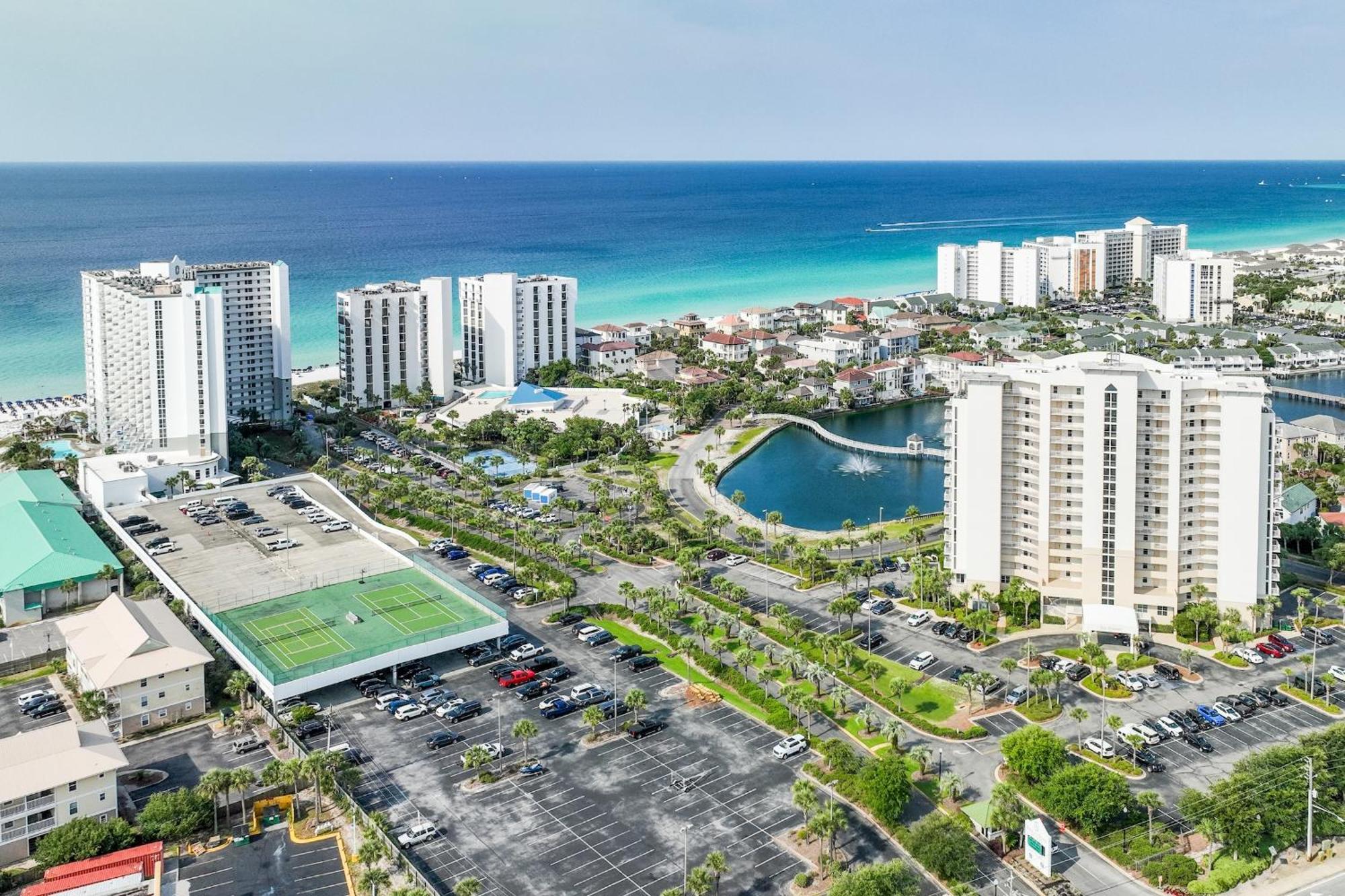 Pelican Beach Resort Destin Esterno foto