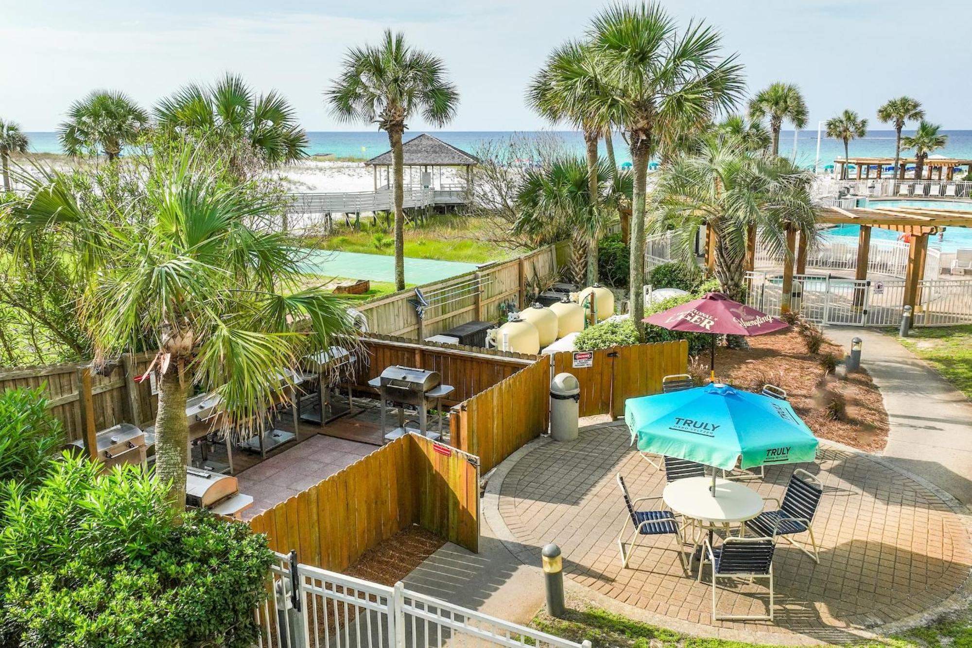 Pelican Beach Resort Destin Esterno foto