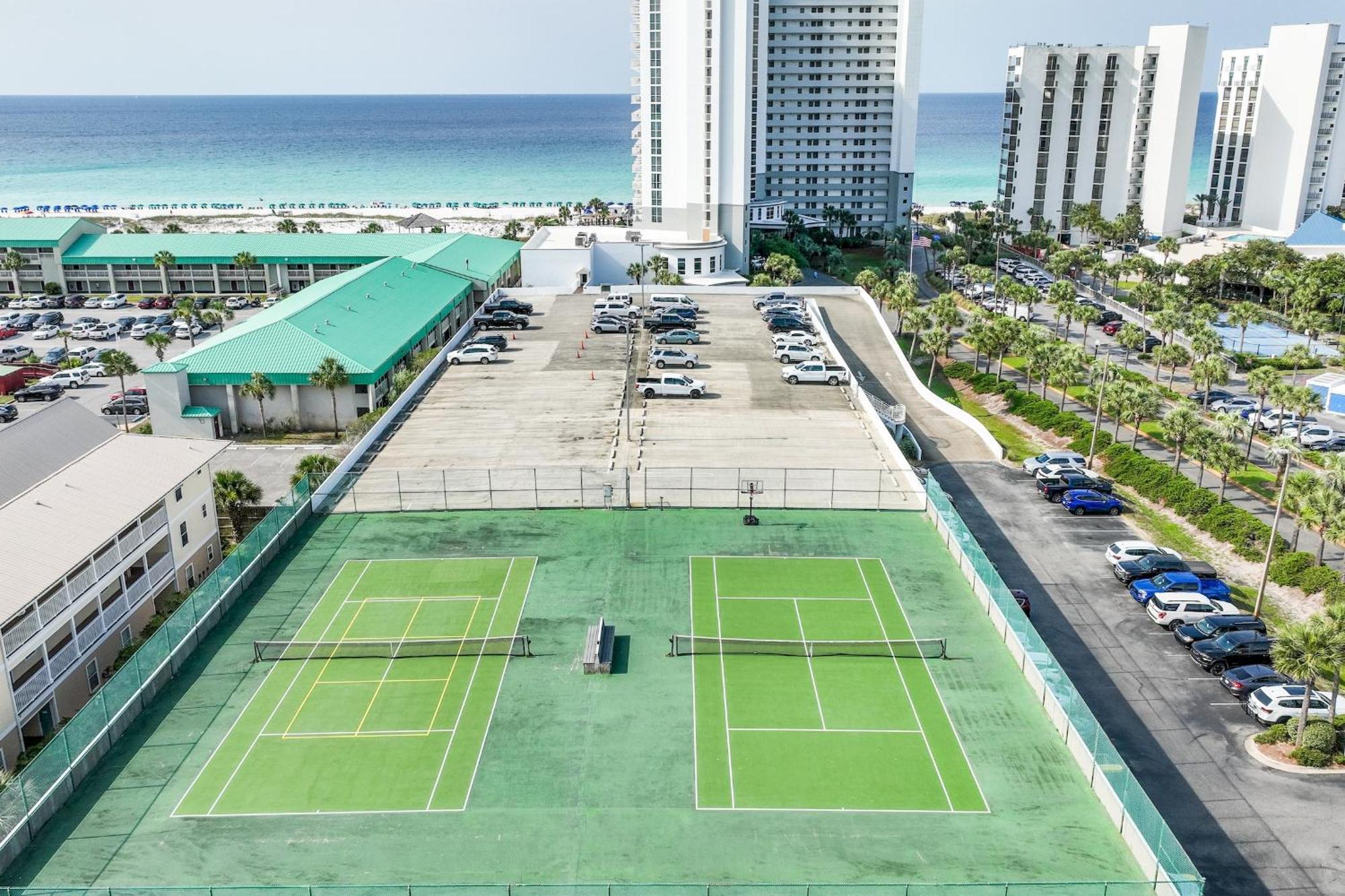 Pelican Beach Resort Destin Esterno foto